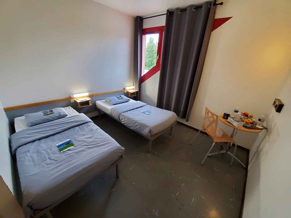 Blackout drapes, iron/ironing board, free WiFi, bed sheets