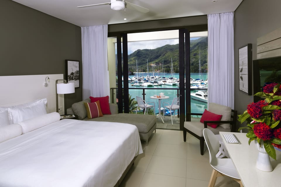 In-room safe, desk, blackout drapes, soundproofing