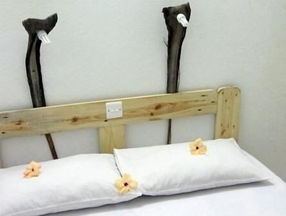 Standard Double Room | Desk, iron/ironing board