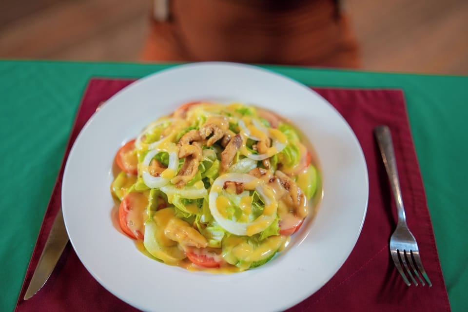 Daily continental breakfast (IDR 75000 per person)