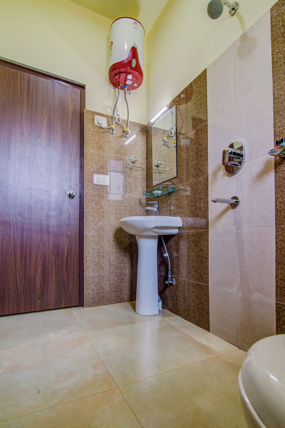 Standard Room | Bathroom