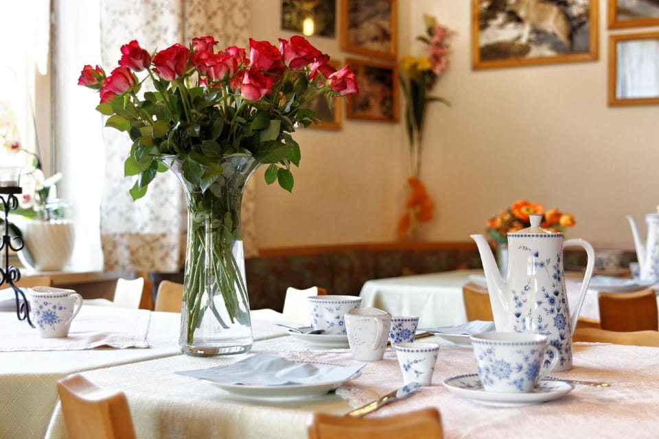 Pension Wiesengrund Bed and Breakfast in Bavaria