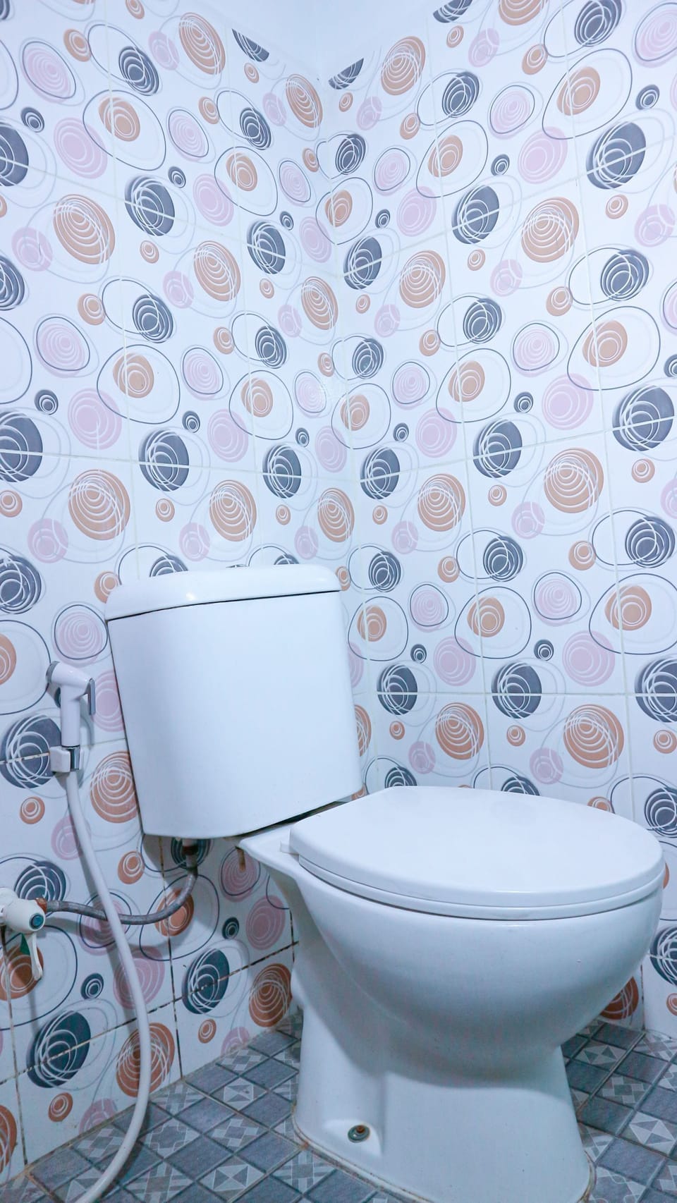 Shower, rainfall showerhead, towels, toilet paper