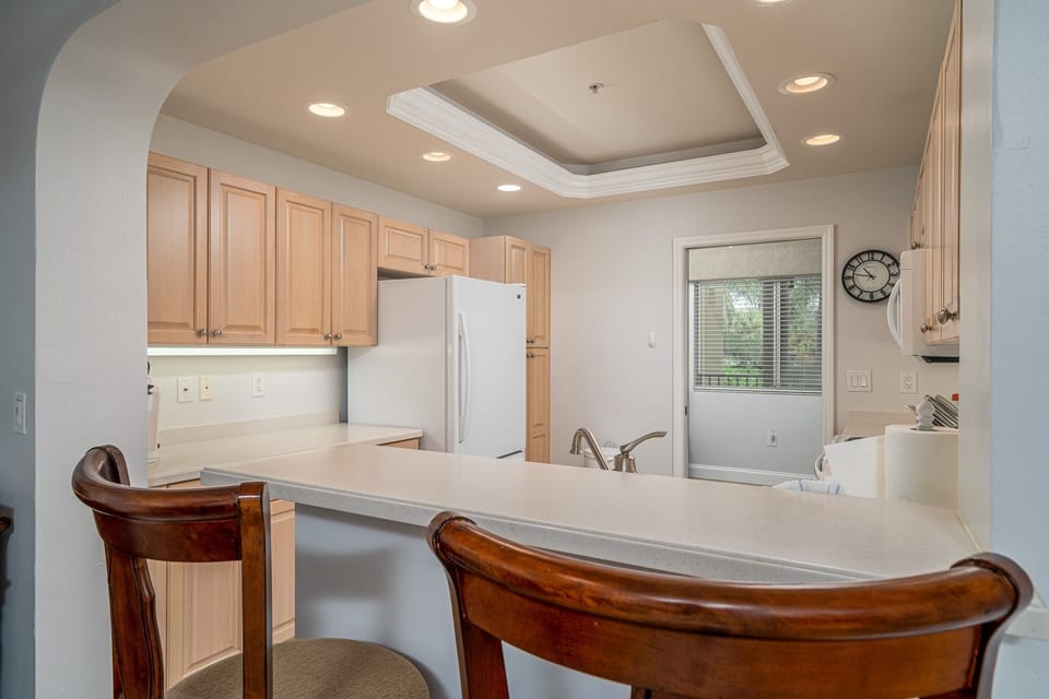 Condo, 2 Bedrooms | Private kitchen | Coffee/tea maker, fridge, oven, toaster