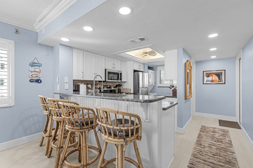 Condo, 2 Bedrooms | Private kitchen | Coffee/tea maker, fridge, oven, toaster