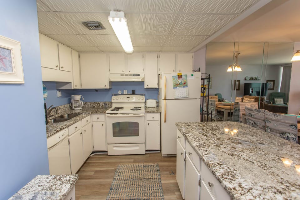 Condo, 2 Bedrooms | Private kitchen | Coffee/tea maker, fridge, oven, toaster