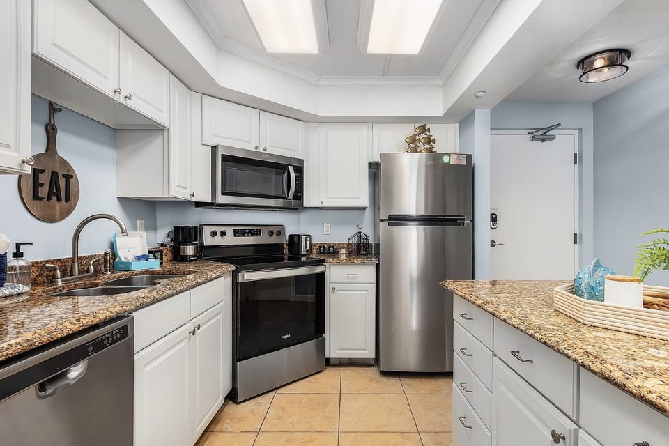 Condo, 2 Bedrooms | Private kitchen | Coffee/tea maker, fridge, oven