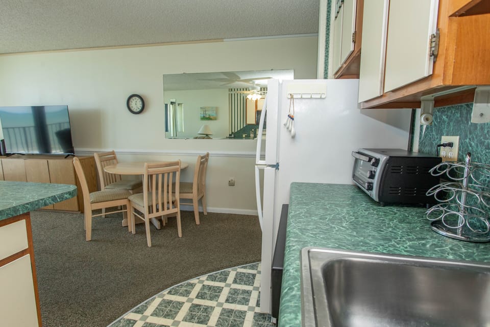Condo, 2 Bedrooms | Private kitchen | Coffee/tea maker, fridge, oven, toaster