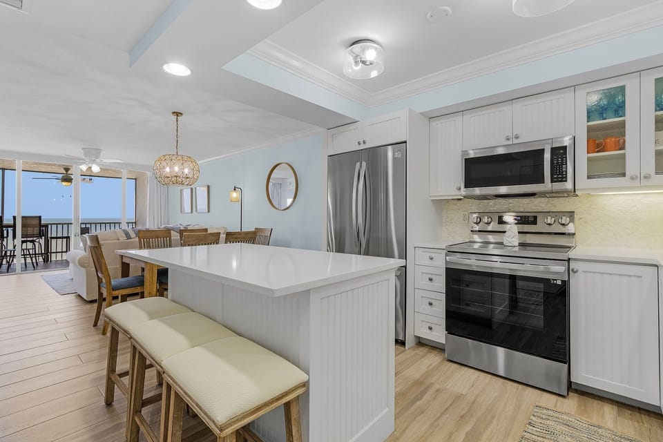Condo, 2 Bedrooms | Private kitchen | Coffee/tea maker, fridge, oven, toaster