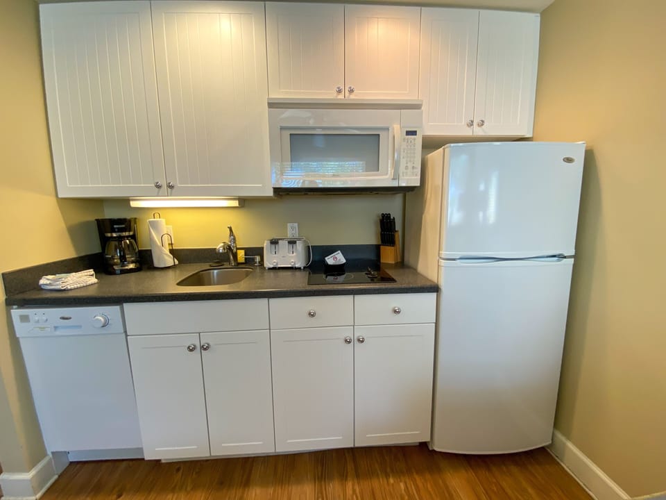 Condo, 1 Bedroom | Private kitchen | Coffee/tea maker, fridge, toaster
