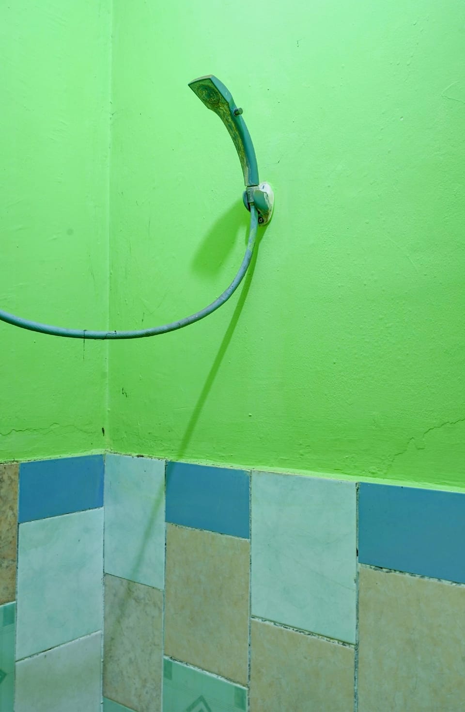 Basic Double Room | Bathroom | Shower, towels, toilet paper