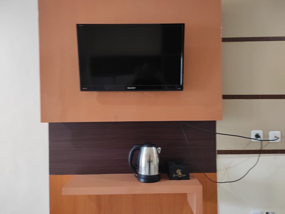 Deluxe Studio | WiFi (free), bed sheets