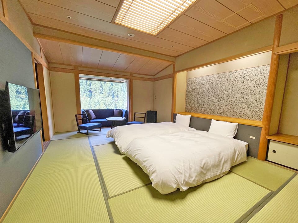 Superior Japanese Style Room, Non Smoking | Iron/ironing board, free WiFi, bed sheets