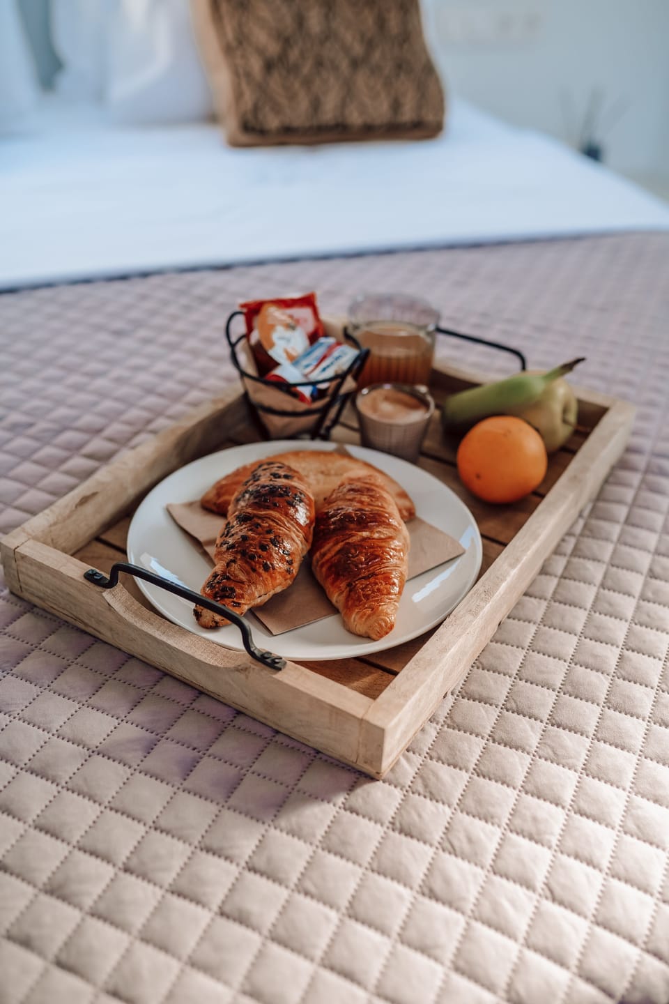Free daily cooked-to-order breakfast