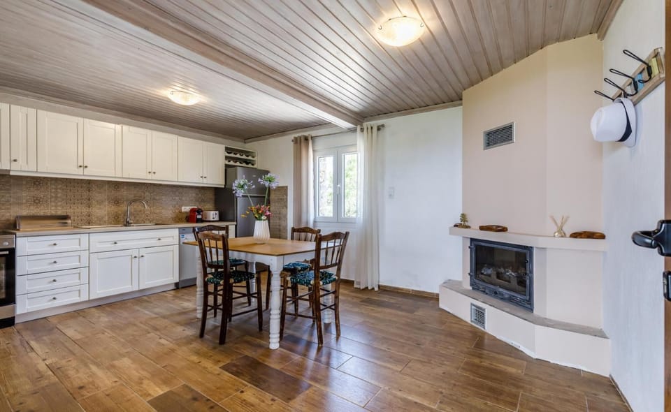 House | 1 bedroom