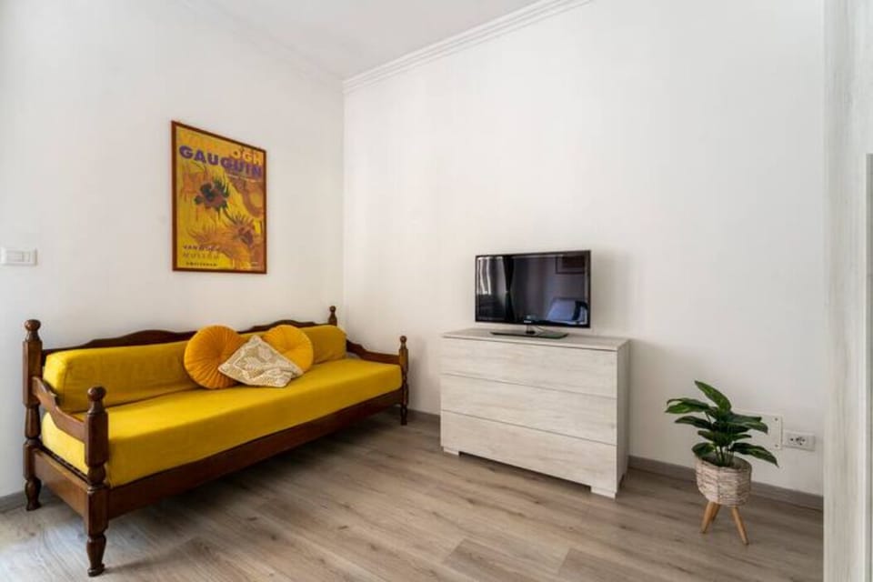 Family Room, 1 Bedroom | Blackout drapes, iron/ironing board, free WiFi, bed sheets