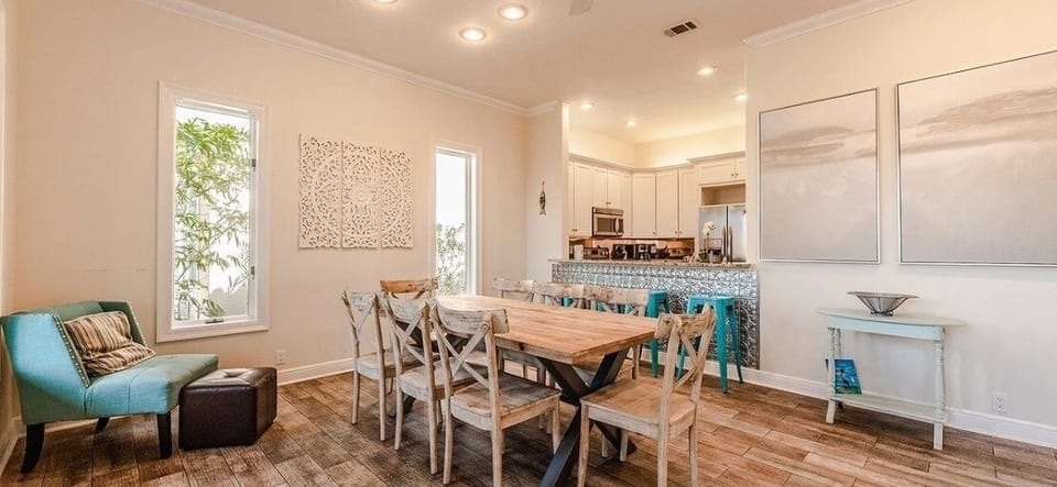 House, 6 Bedrooms | Private kitchen | Fridge, oven, coffee/tea maker, toaster