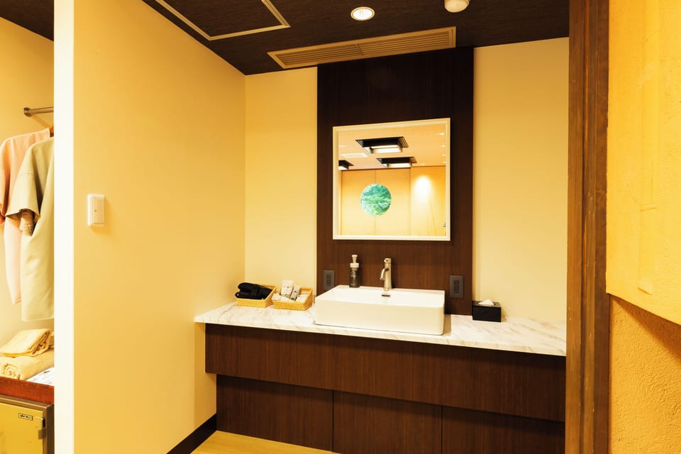 Family Room, 2 Bedrooms, Non Smoking | In-room safe, free WiFi, bed sheets