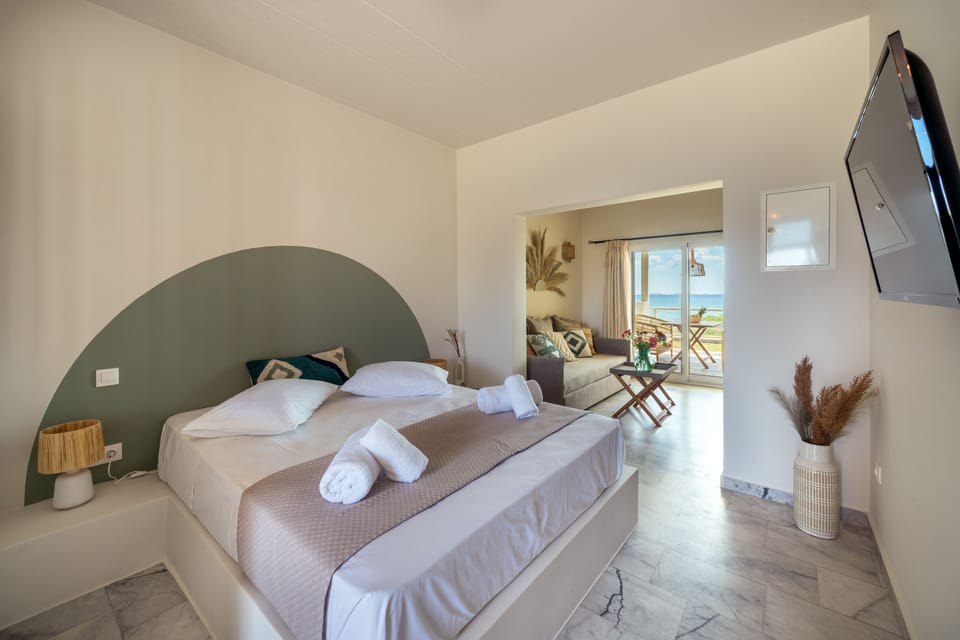 Double Room, Multiple Beds, Balcony, Sea View (08) | Premium bedding, in-room safe, iron/ironing board, free WiFi