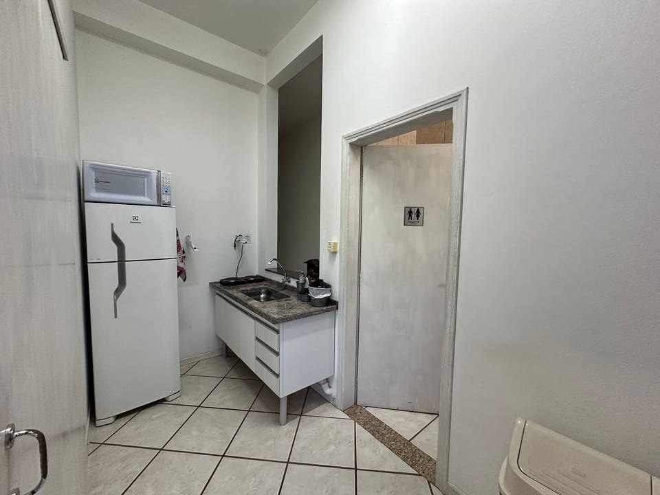 Apartment | Private kitchen | Fridge, microwave, coffee/tea maker, cookware/dishes/utensils
