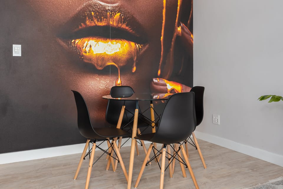 Exclusive Apartment | In-room dining
