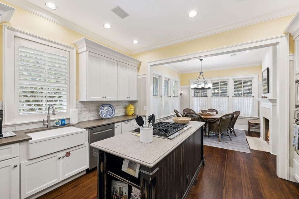 House, 3 Bedrooms | Private kitchen | Coffee/tea maker, fridge, oven, toaster