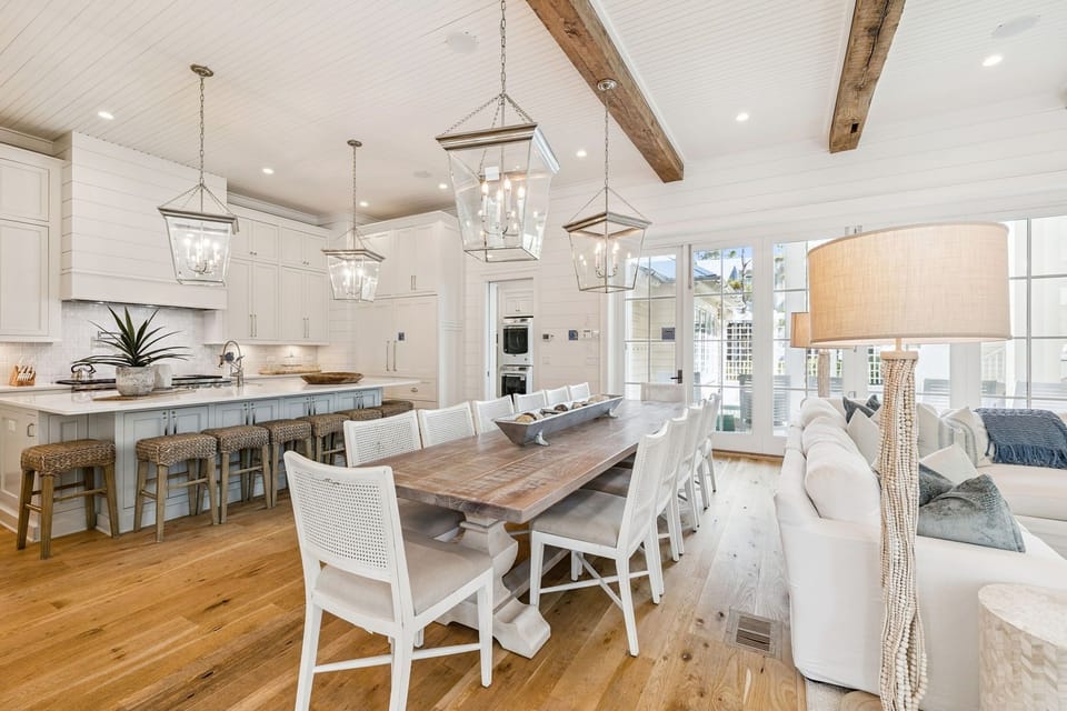 House, 5 Bedrooms | Dining