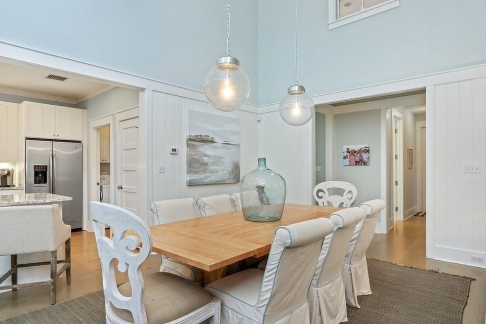 House, 4 Bedrooms | Dining