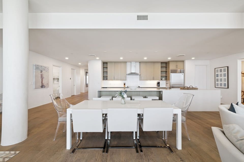 Condo, 5 Bedrooms | Dining
