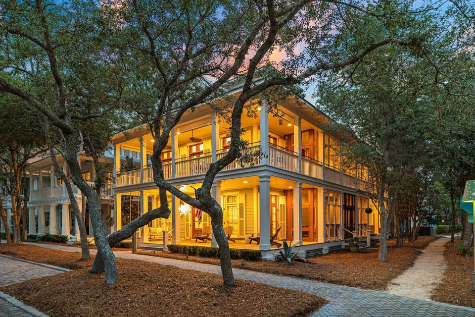 House, 5 Bedrooms | Exterior