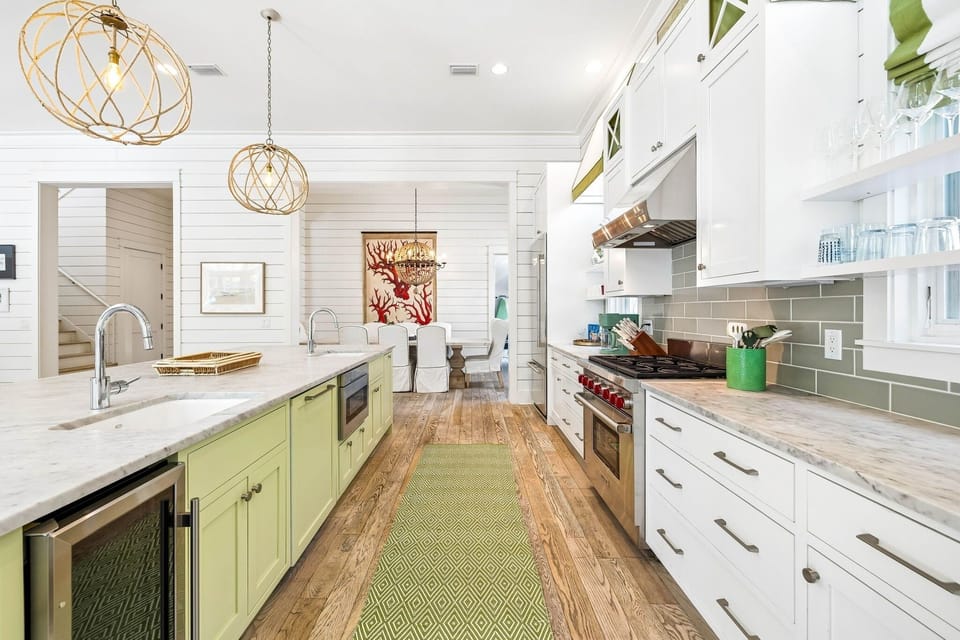 House, 4 Bedrooms | Private kitchen | Coffee/tea maker, fridge, oven, toaster