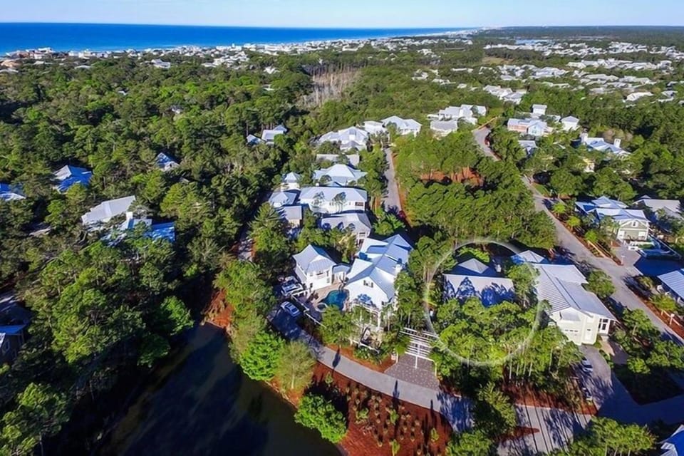 House, 3 Bedrooms | Aerial view