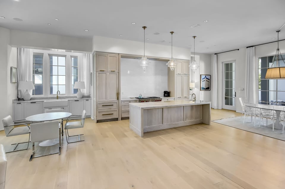 Condo, 6 Bedrooms | Private kitchen | Coffee/tea maker, fridge, oven, toaster