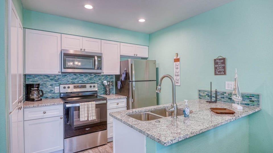 Condo (2 Bedrooms) | Property amenity