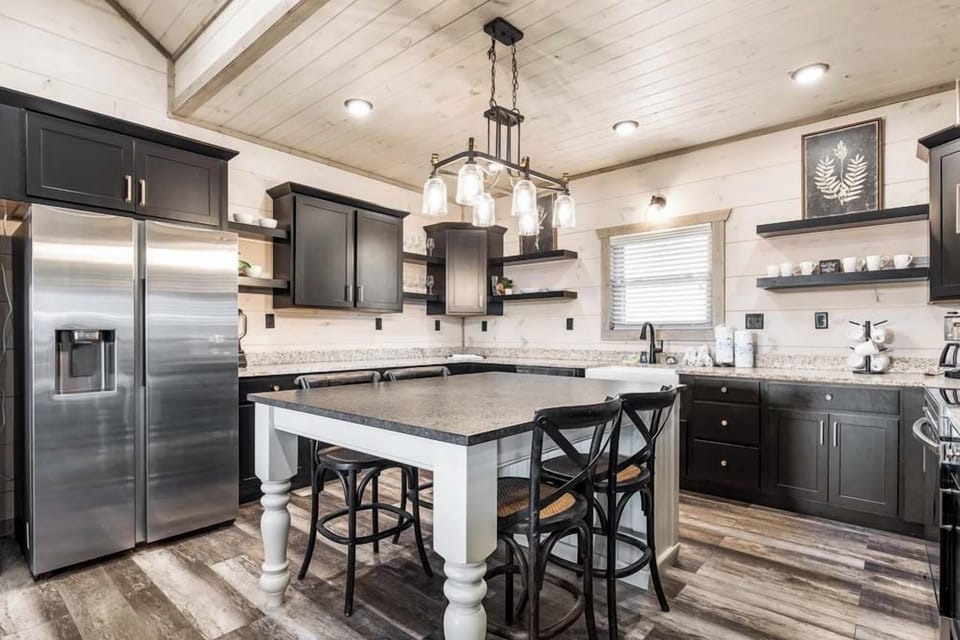 Studio (3 Bedrooms) | Property amenity
