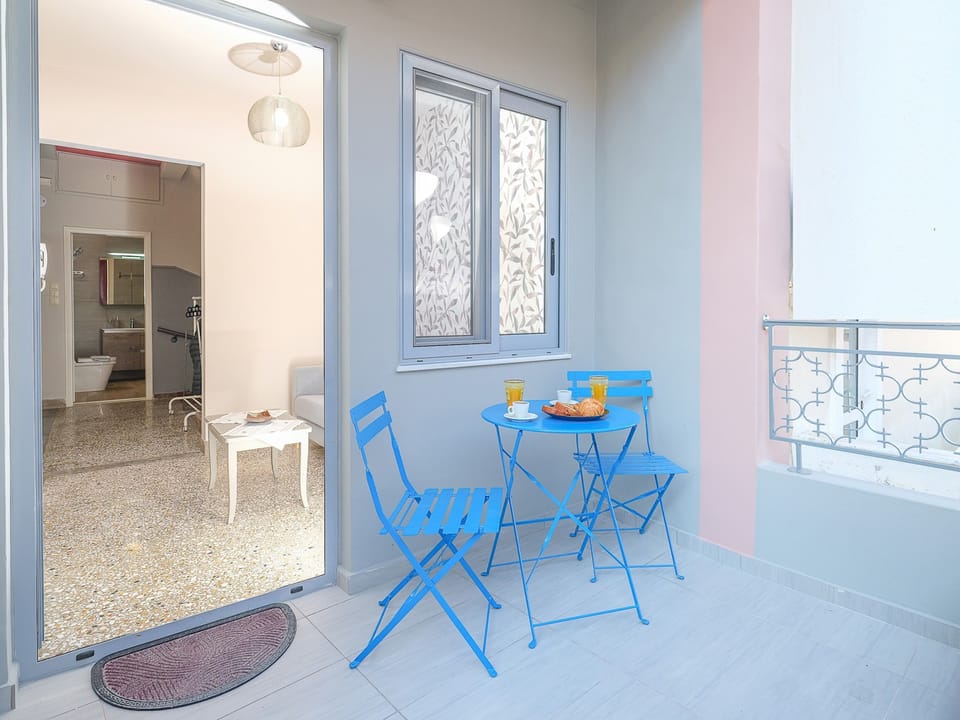 City Apartment | Balcony