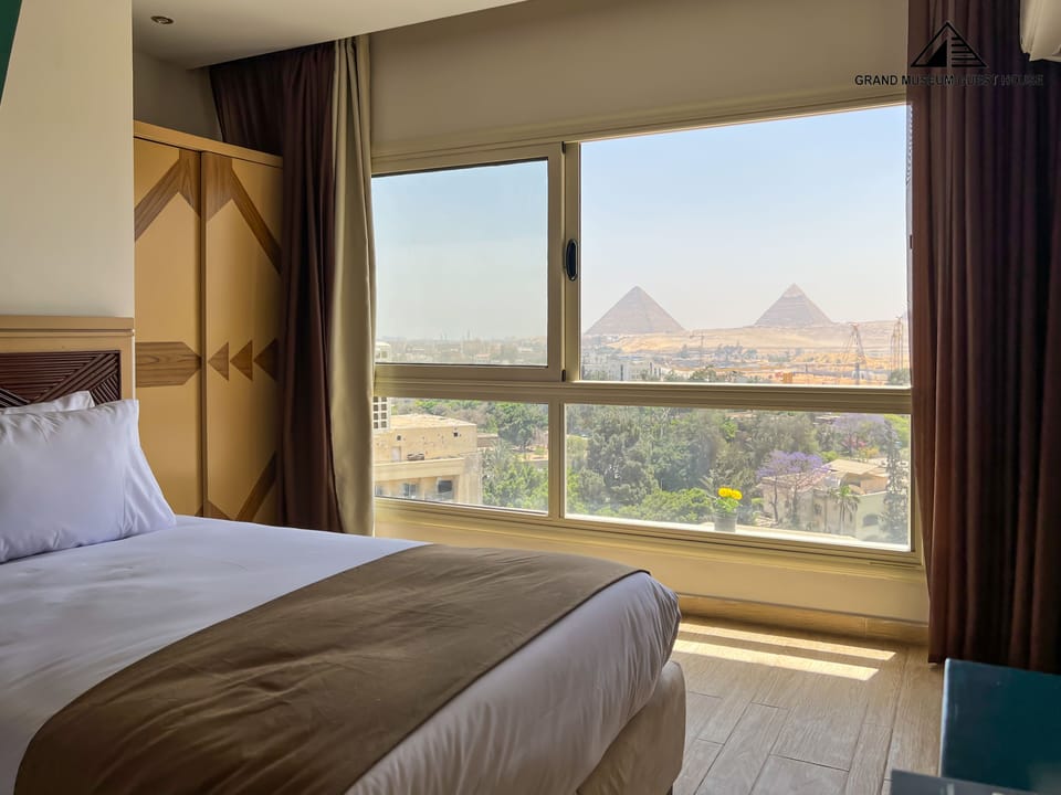 In-room safe, desk, blackout drapes, soundproofing