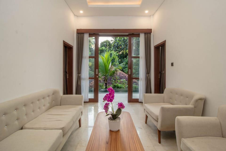 Luxury Villa, 2 Bedrooms, Non Smoking, Valley View | Living area | 40-inch Smart TV with digital channels, TV