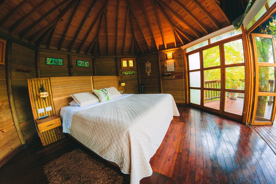 Luxury Studio Suite, 1 King Bed, Hot Tub, Garden View | Premium bedding, minibar, in-room safe, individually decorated