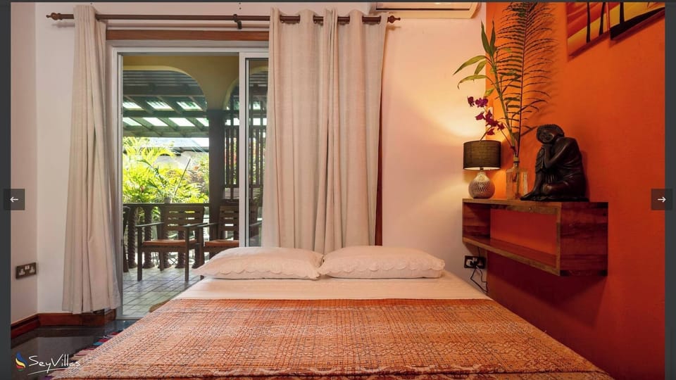 Room, 2 Bedrooms, Smoking, Balcony | 2 bedrooms