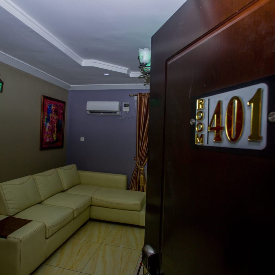 Apartment | Living area | 32-inch Smart TV with digital channels, TV