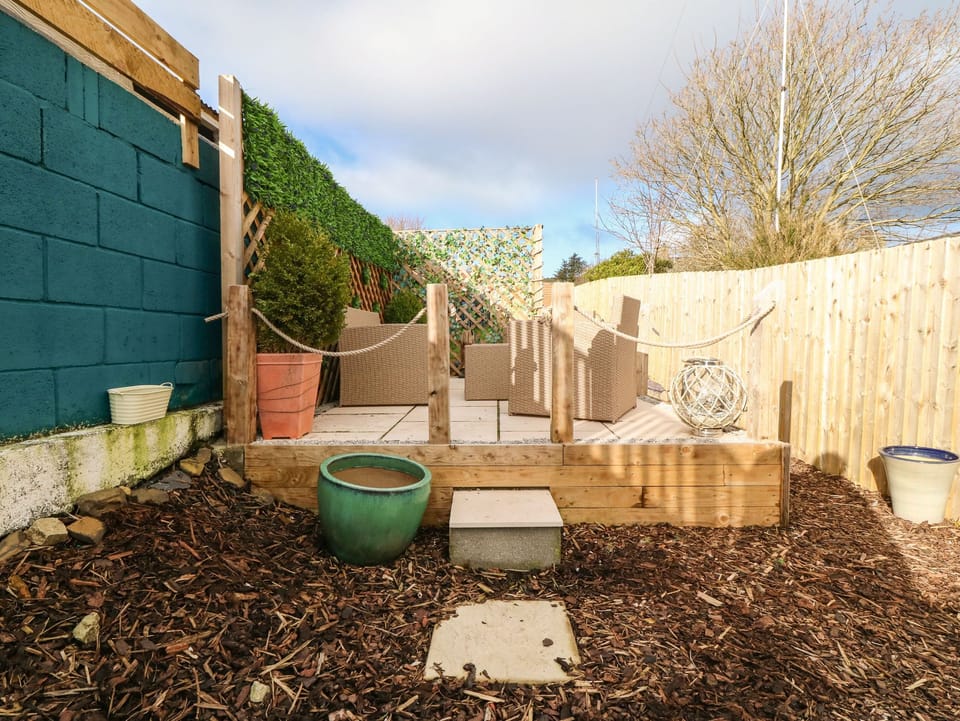 Cottage | Property grounds