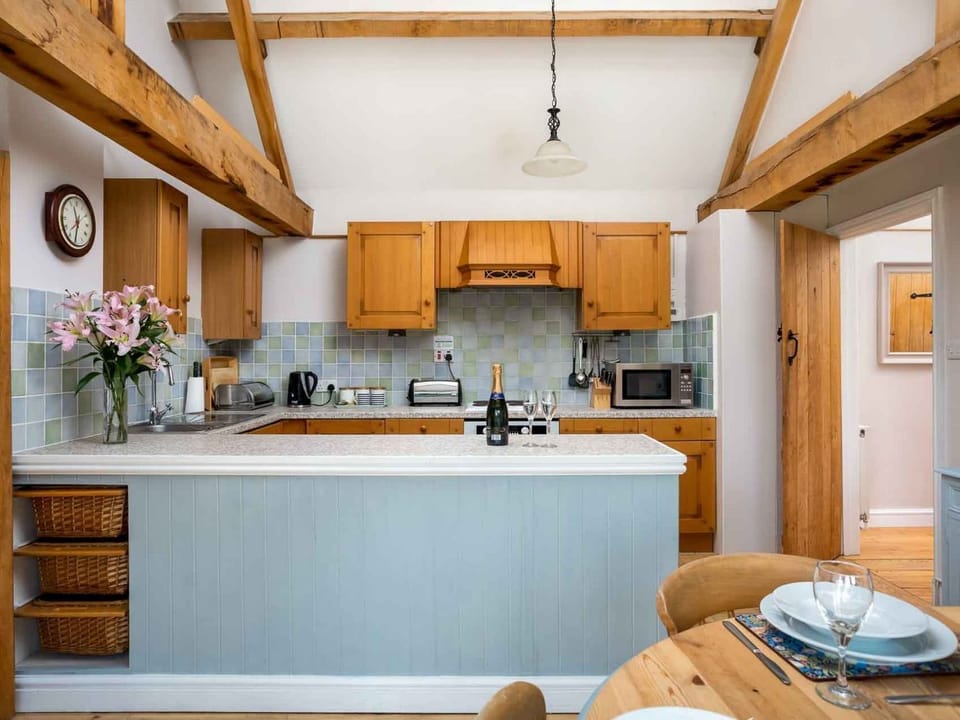 Cottage | Interior