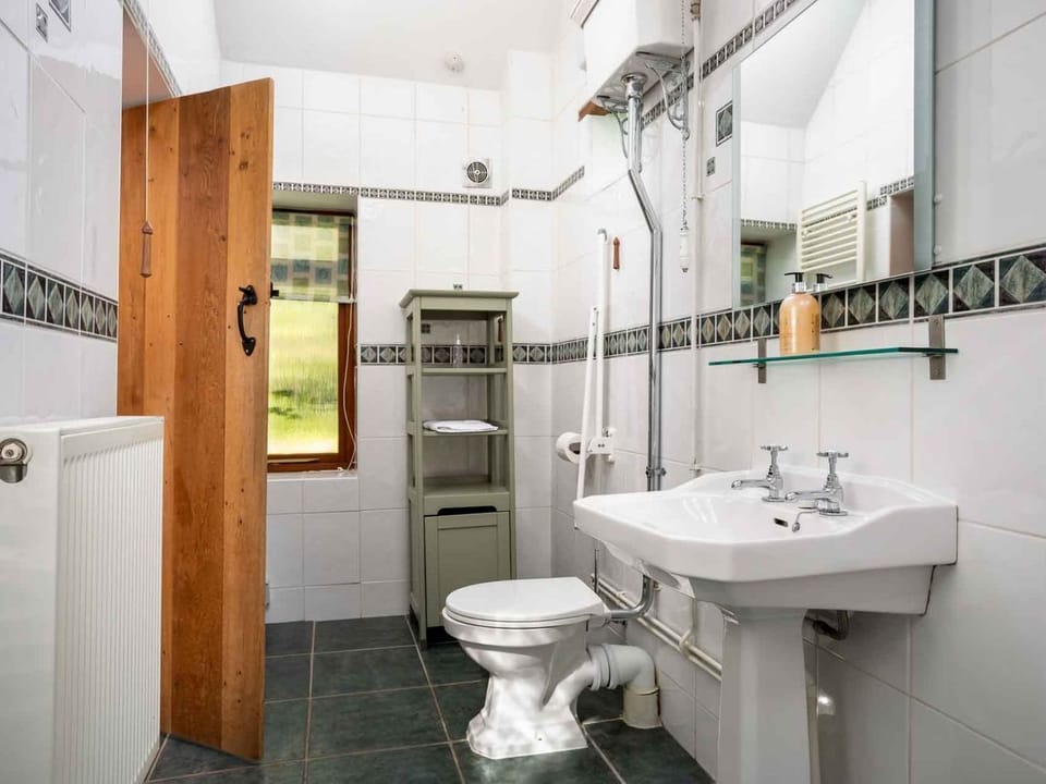 Stonewell Cottage Cottage in West Oxfordshire District