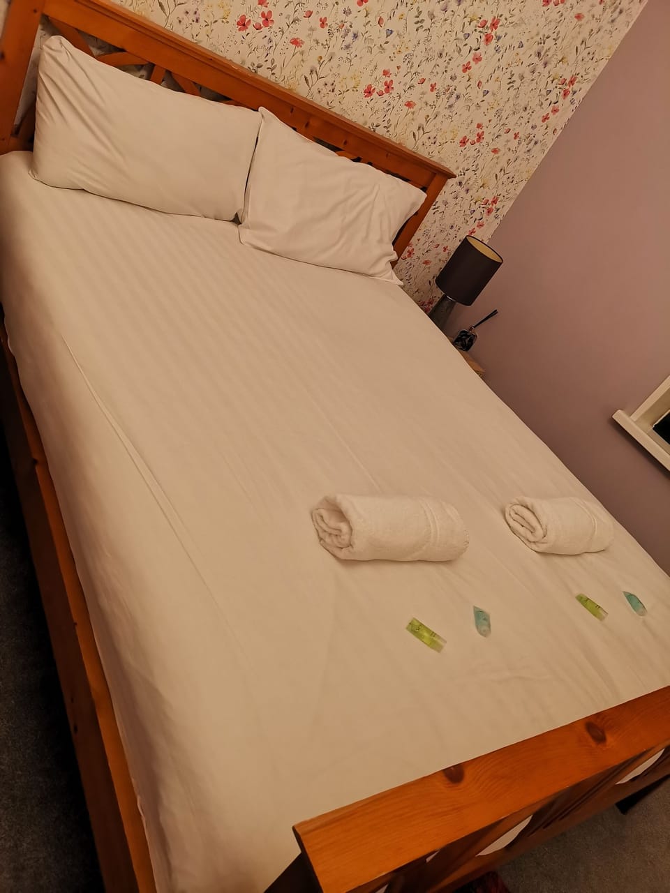 Deluxe Room, 1 King Bed | Individually furnished, desk, laptop workspace, free WiFi
