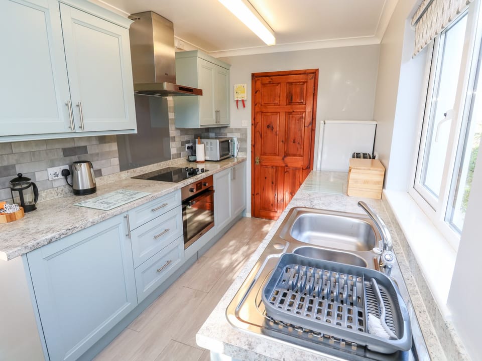 Fridge, dishwasher, electric kettle, toaster