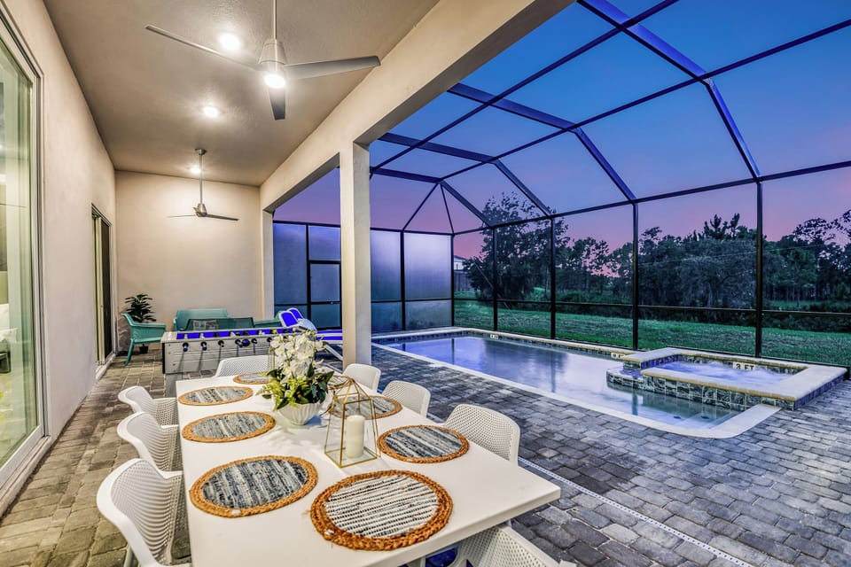 House (6 Bedroom Home) | 6 bedrooms, premium bedding, desk, laptop workspace