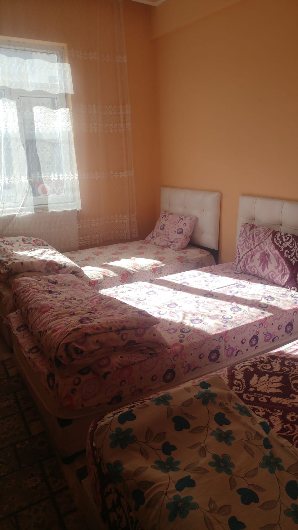 Basic Room | In-room safe, desk, blackout drapes, WiFi (free)