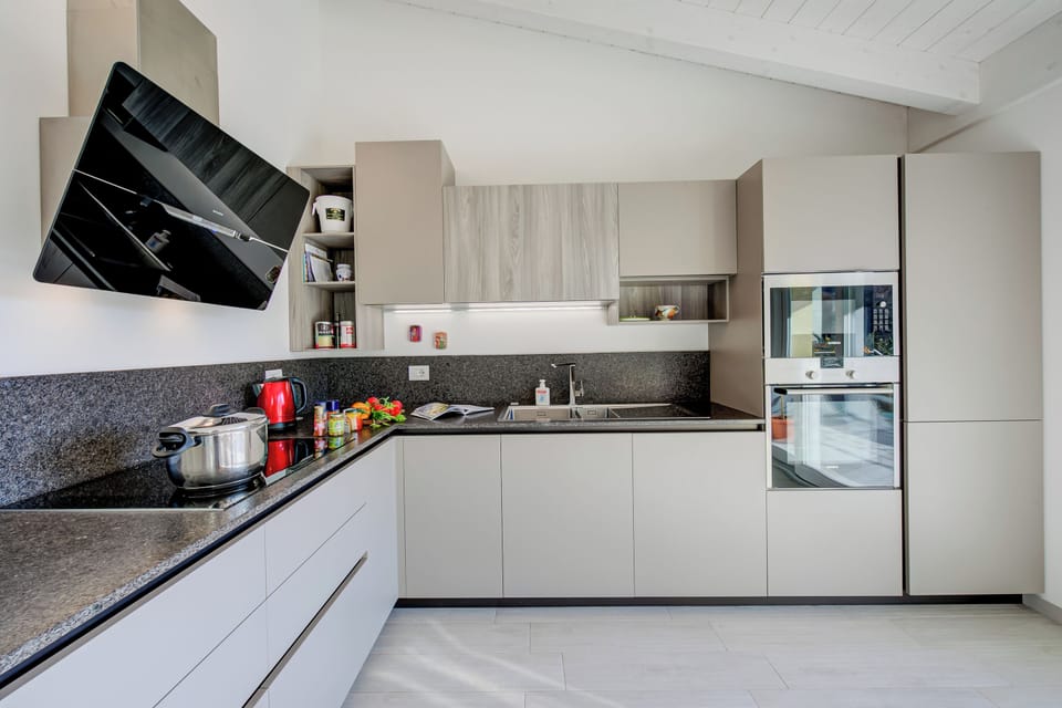 Family Apartment, Multiple Bedrooms, 2 Bathrooms, Mountainside (Mirabelle) | Private kitchen | Fridge, microwave, oven, stovetop