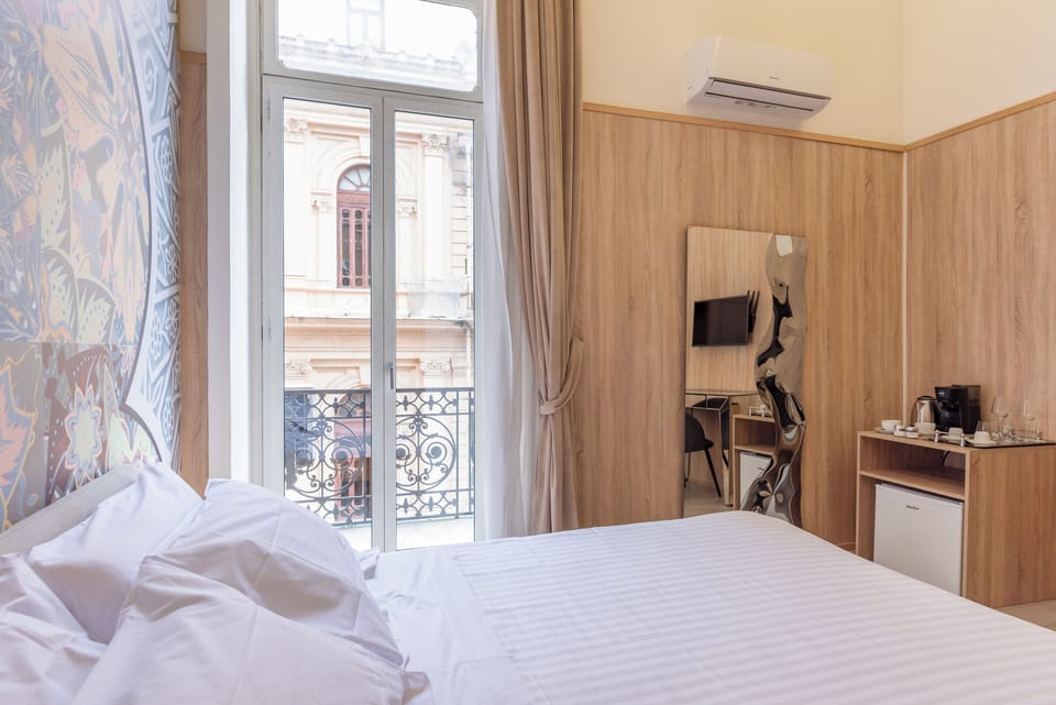 Deluxe Room | Premium bedding, down comforters, soundproofing, WiFi (free)